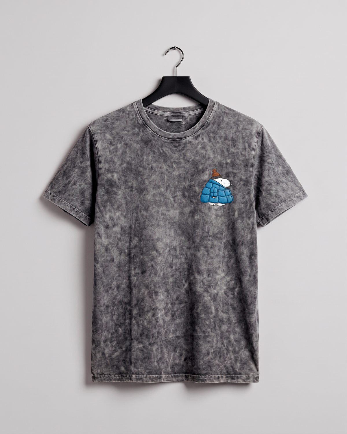 Snoopy Puffy Jacket - Playera Acid Wash